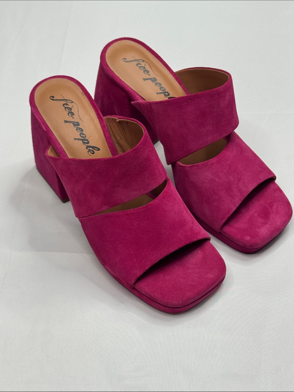 FREE PEOPLE love is everywhere platform sandals in fuchsia fantastic 39.5 or 9.5